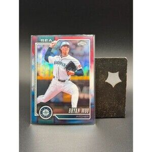 2026 Topps Chrome Bryan Woo #31 Red White And Blue Parallel - Mariners